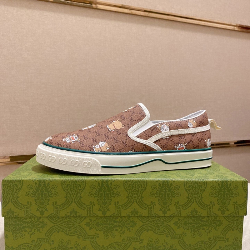 G*u*i casual shoes